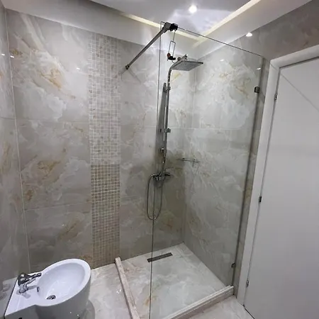 Miki Apartment *